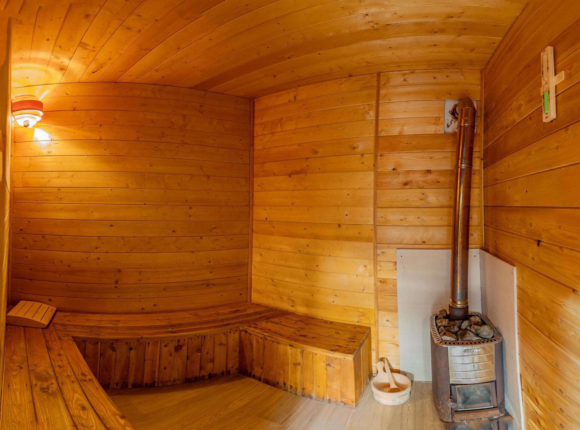 Casa Izvorul Negru Moisei Bed & Breakfast Екстериор снимка