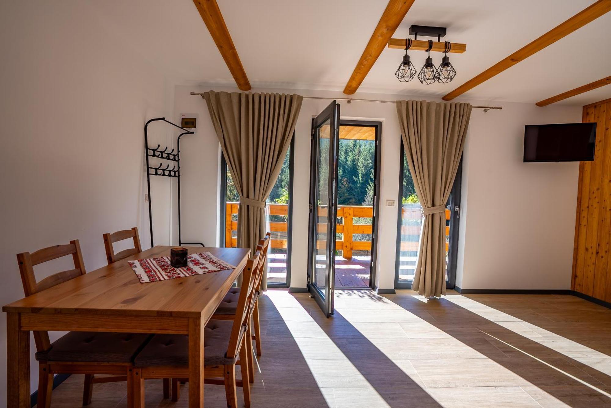 Casa Izvorul Negru Moisei Bed & Breakfast Екстериор снимка