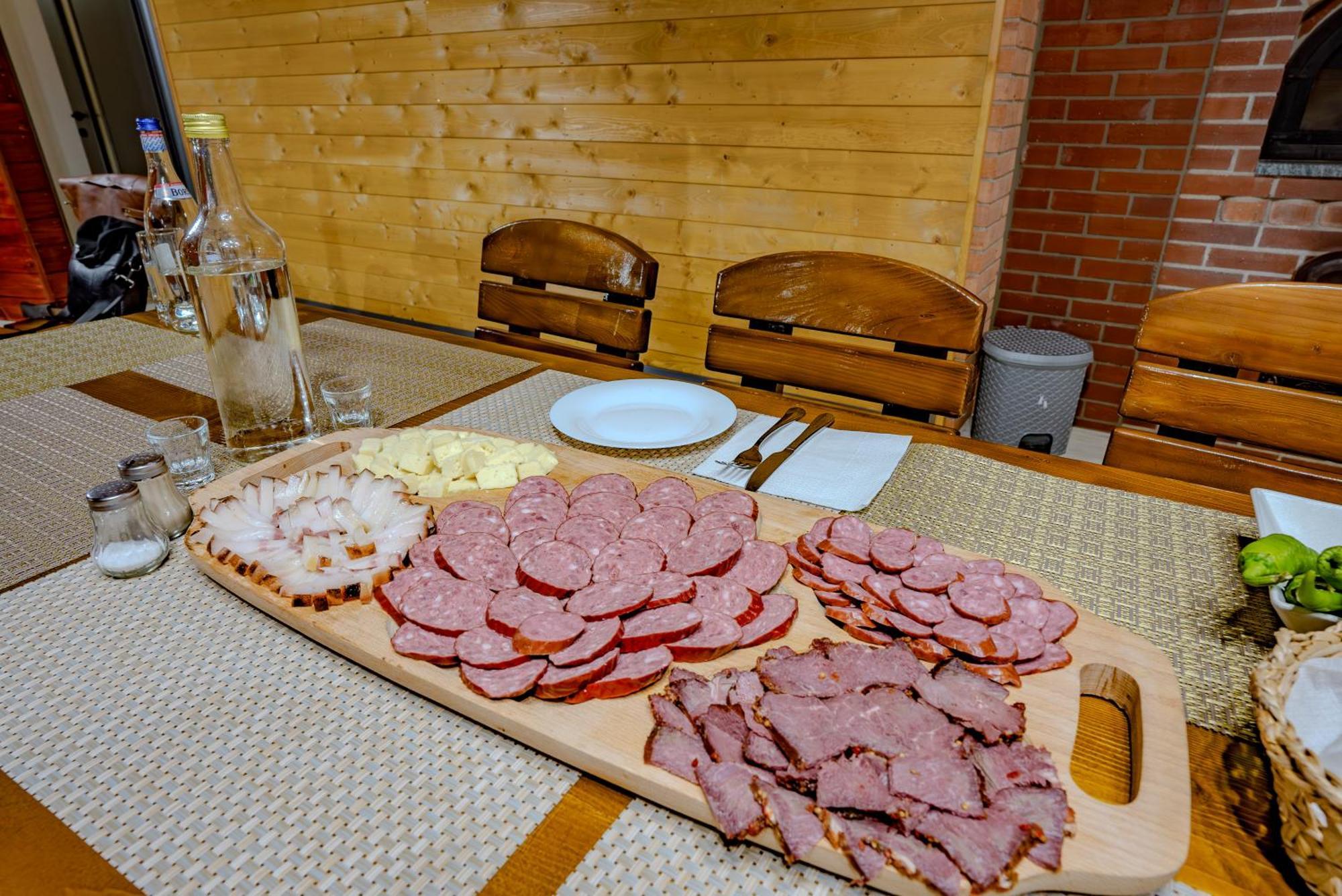 Casa Izvorul Negru Moisei Bed & Breakfast Екстериор снимка